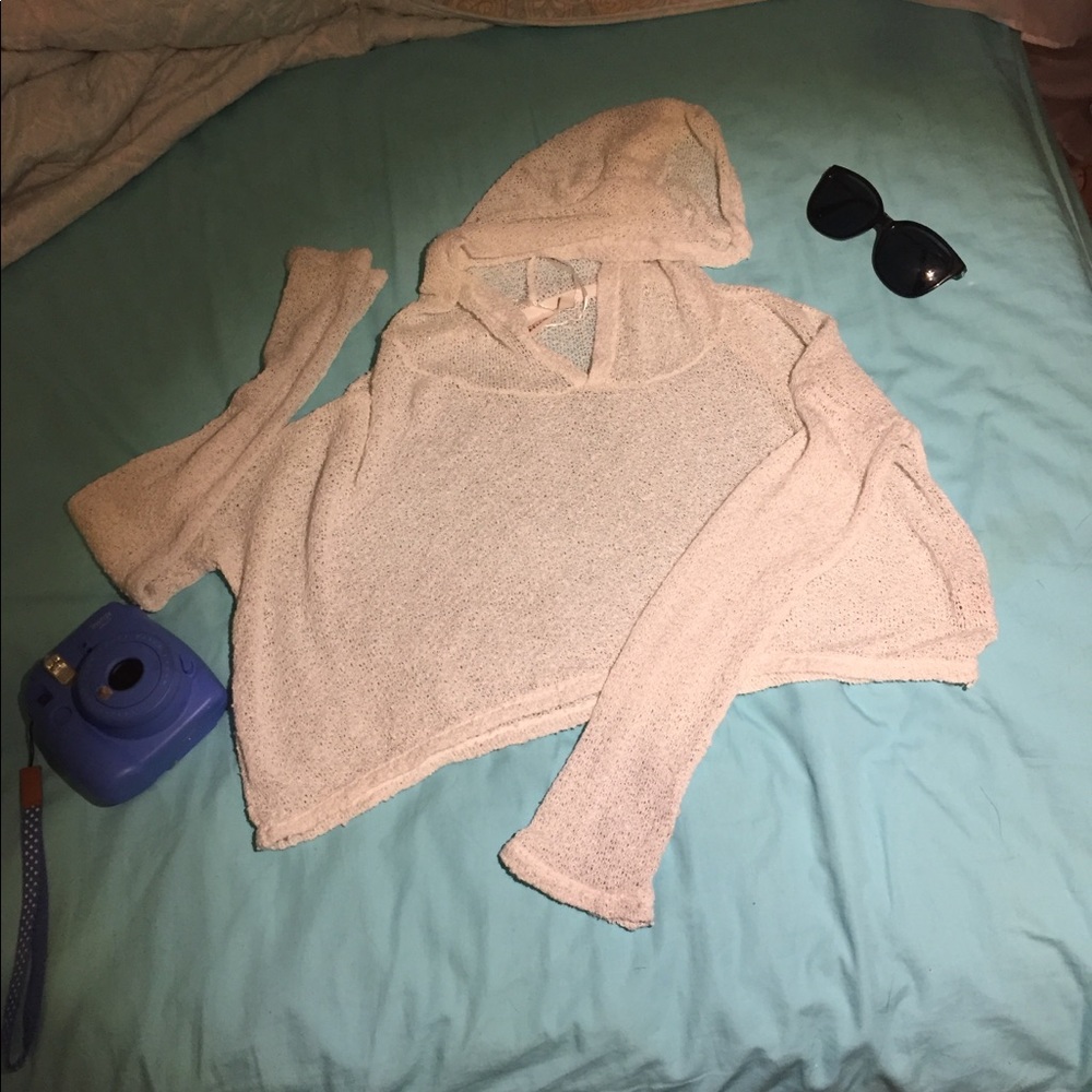 White cropped knit sweater